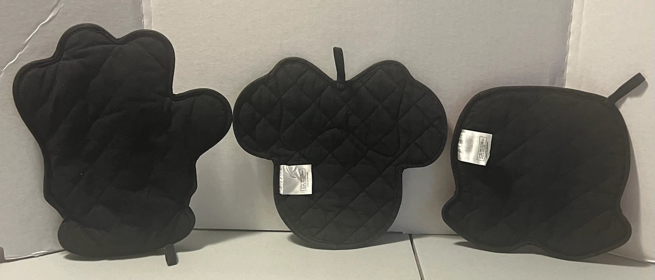 New Disney Parks Mickey & Minnie Mouse Quilted Pot Holders - photo 2