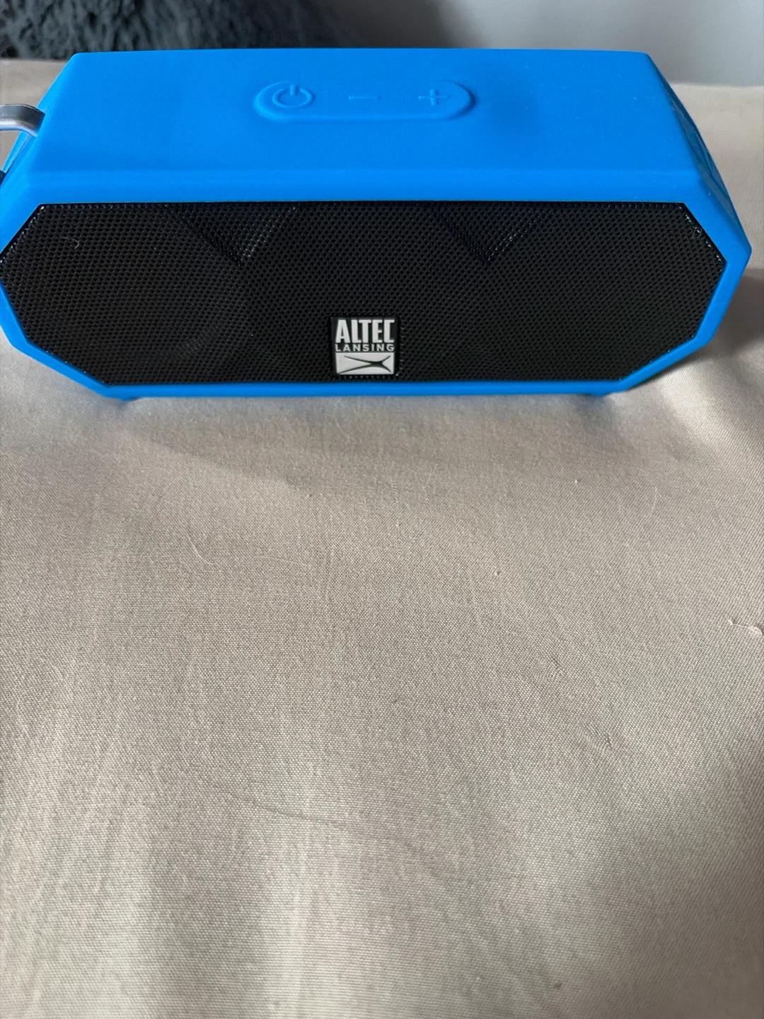 Altec lansing speaker