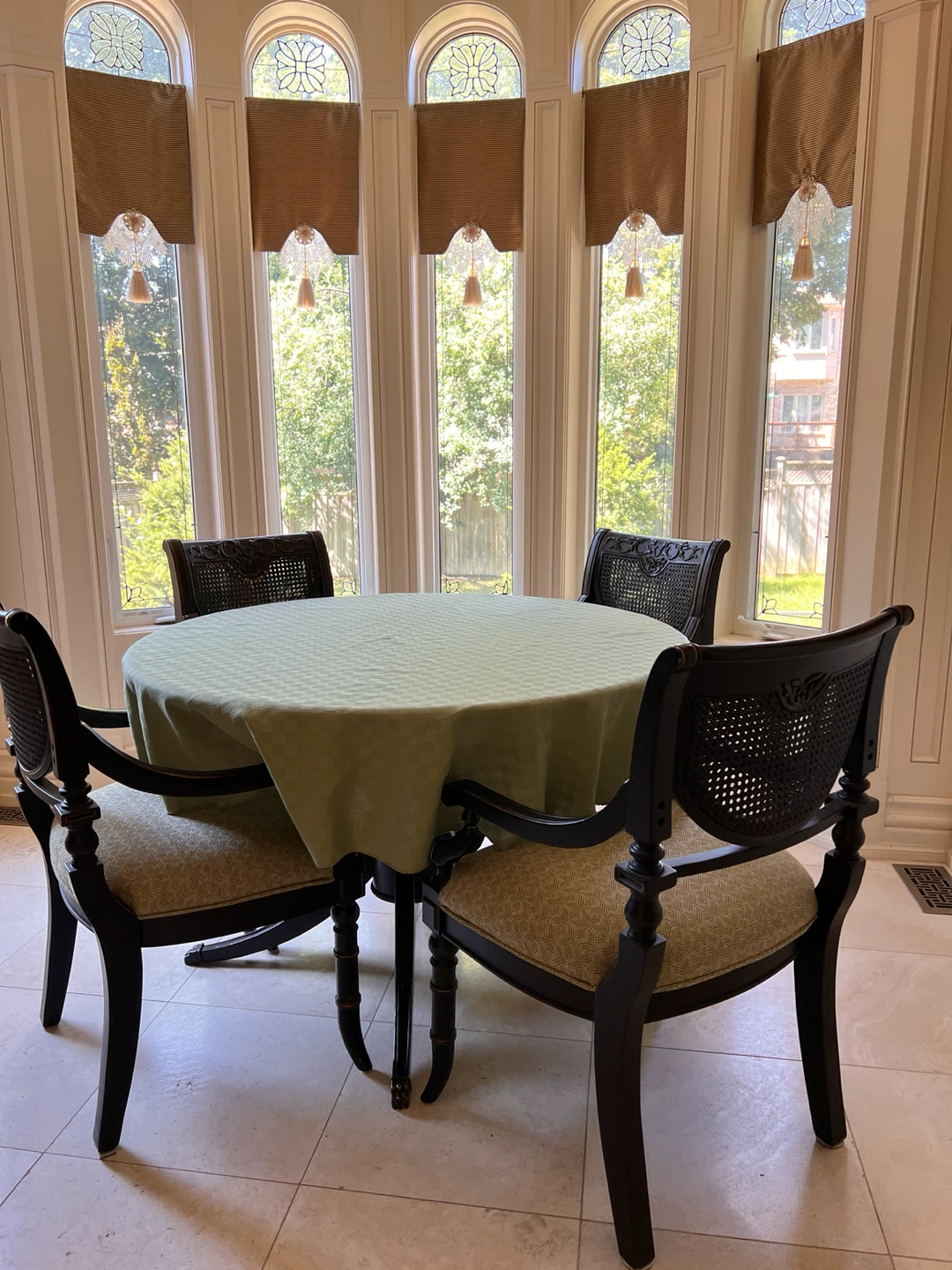 Round Glass Top Dining Table with 4 Chairs - photo 2