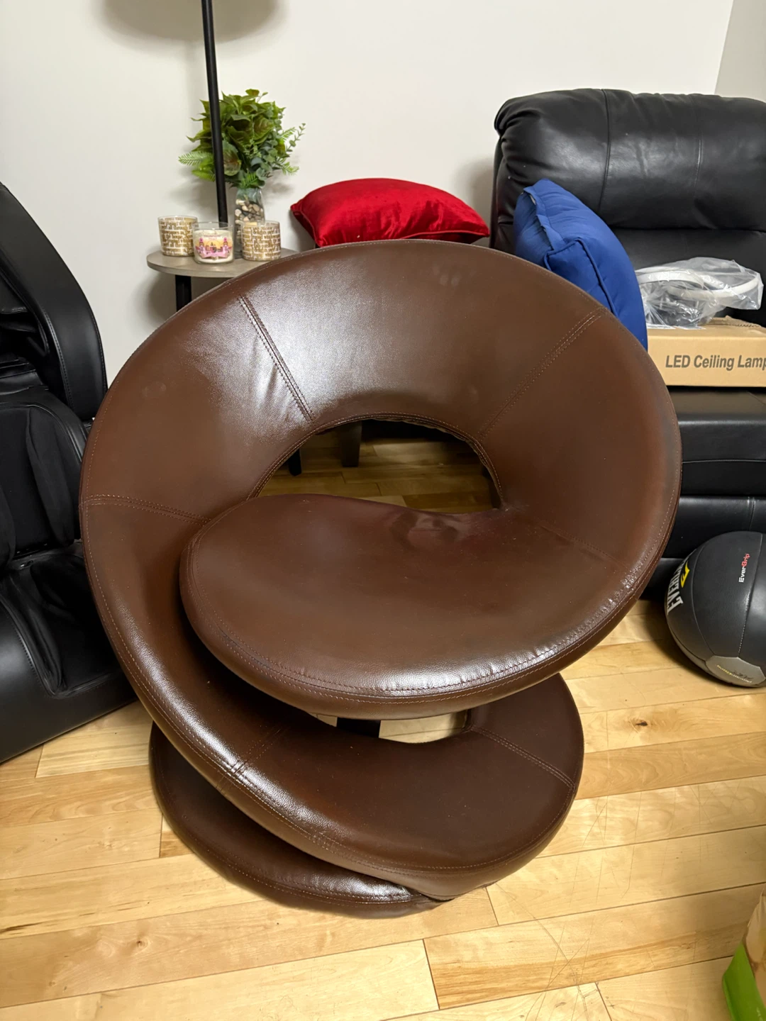 Brown Swirl Accent Chair - photo 2