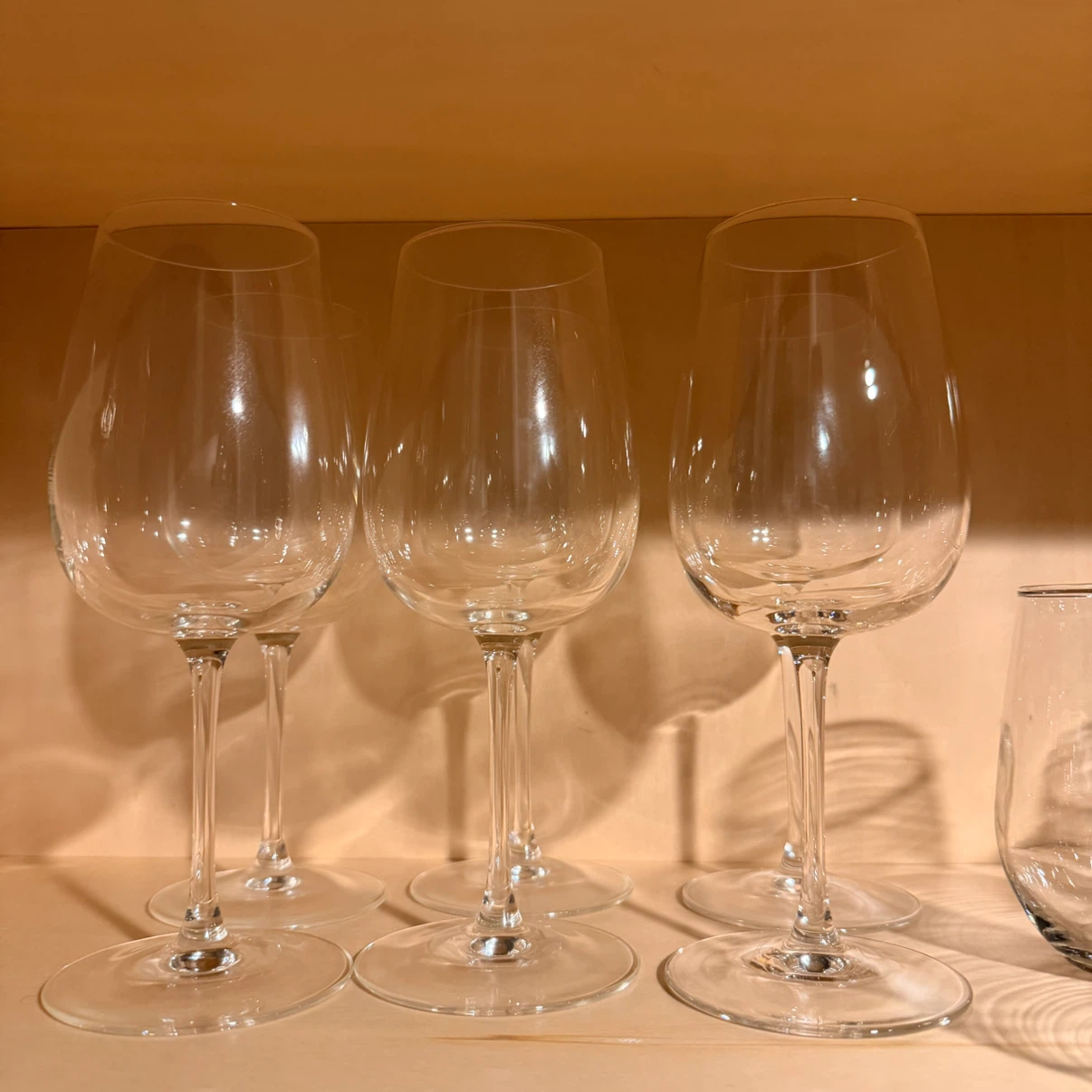 Set of 6 Clear Wine Glasses