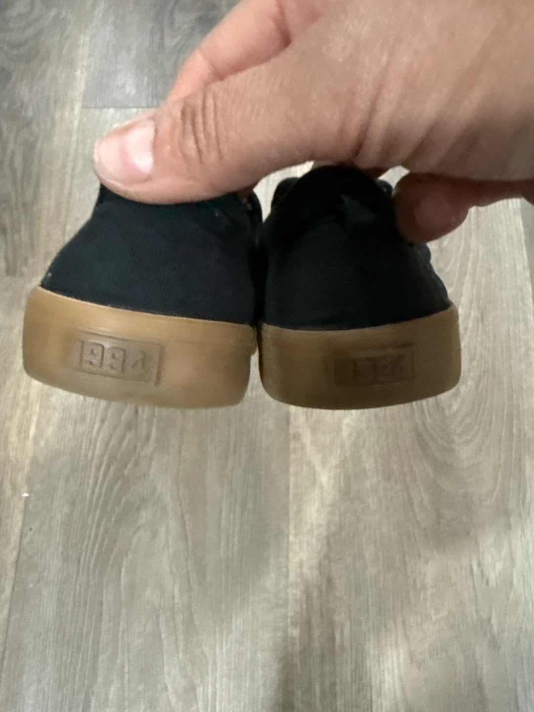 Old Navy Black Slip-On Canvas Shoes Size 5 - photo 3