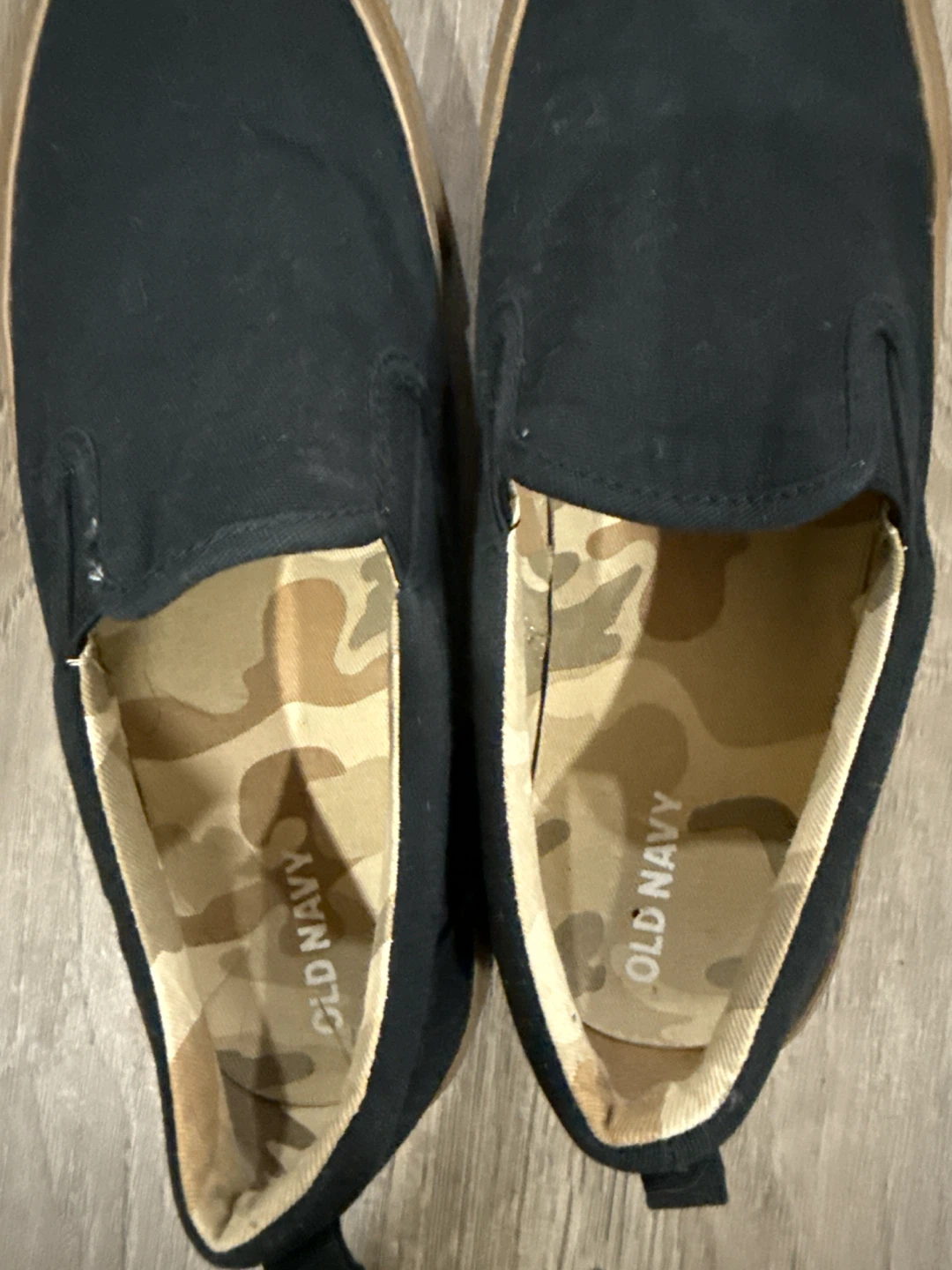 Old Navy Black Slip-On Canvas Shoes Size 5 - photo 4