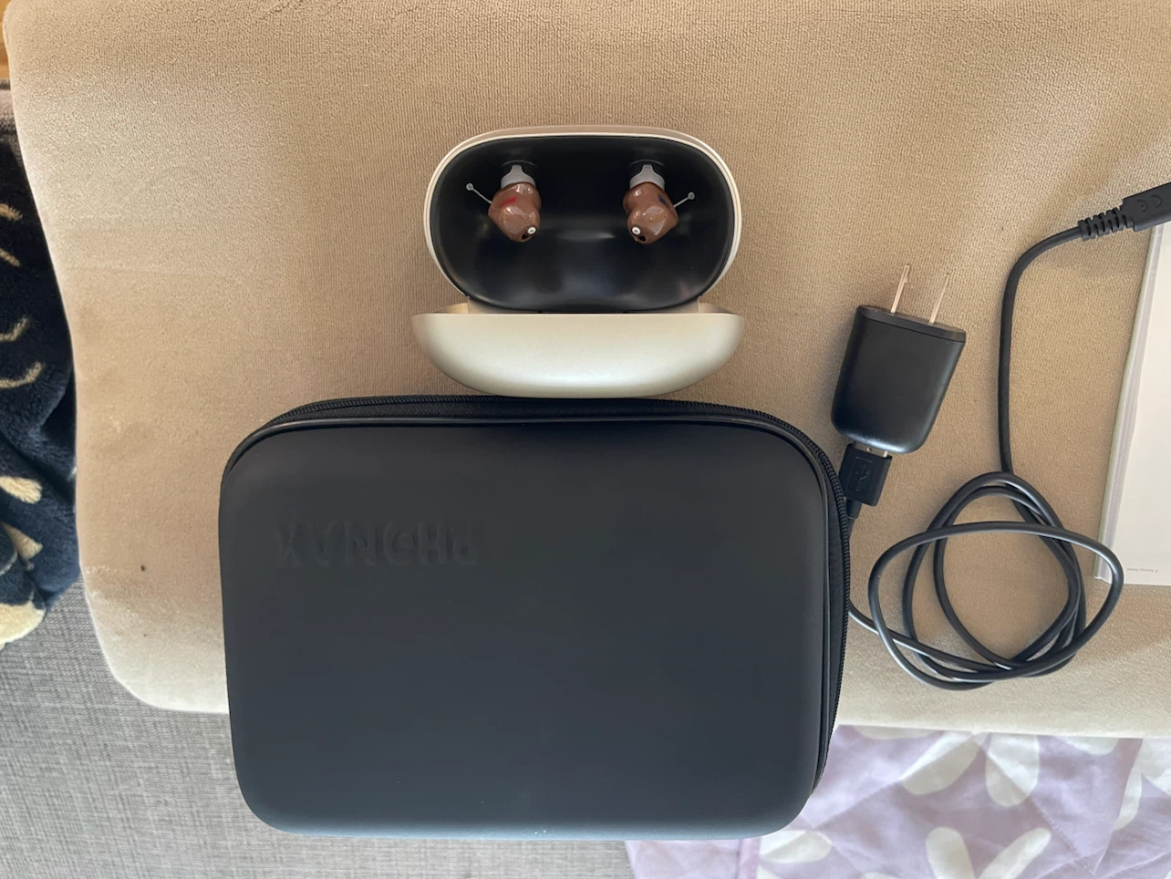 Phonak Virto I Hearing Aids with Charging Case and Accessories