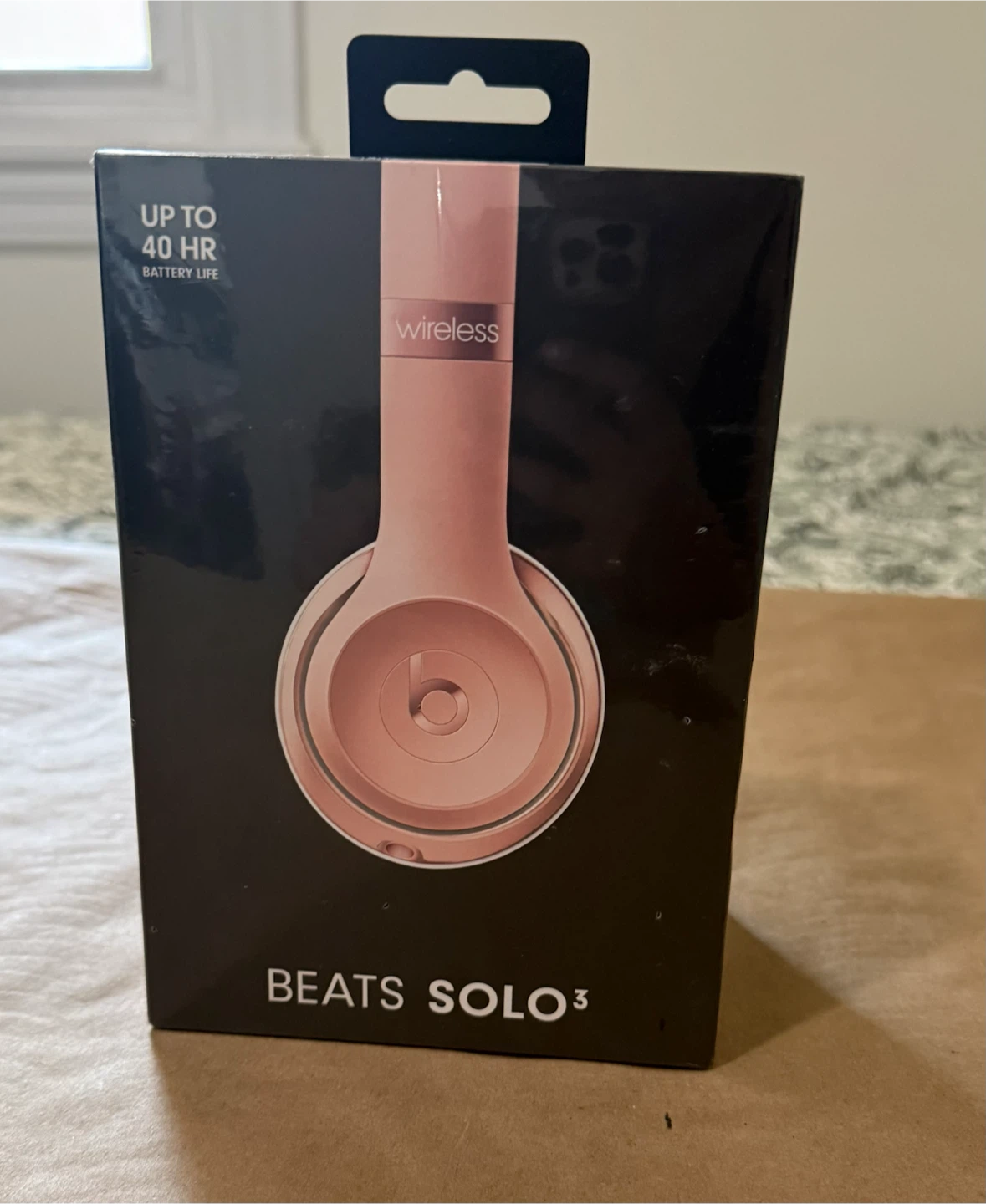 Beats Solo3 Wireless Headphones – Rose Gold – Brand New - photo 2