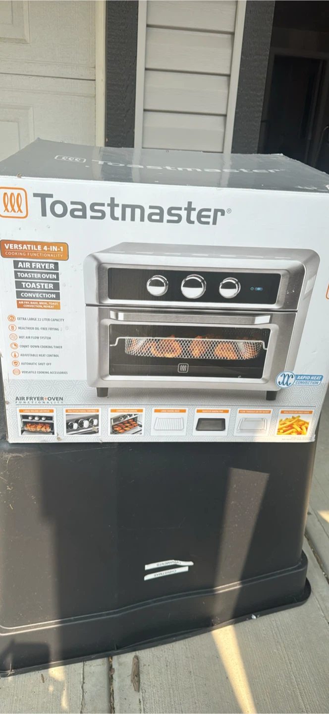 Toastmaster 4-in-1 Air Fryer Toaster Oven - photo 2