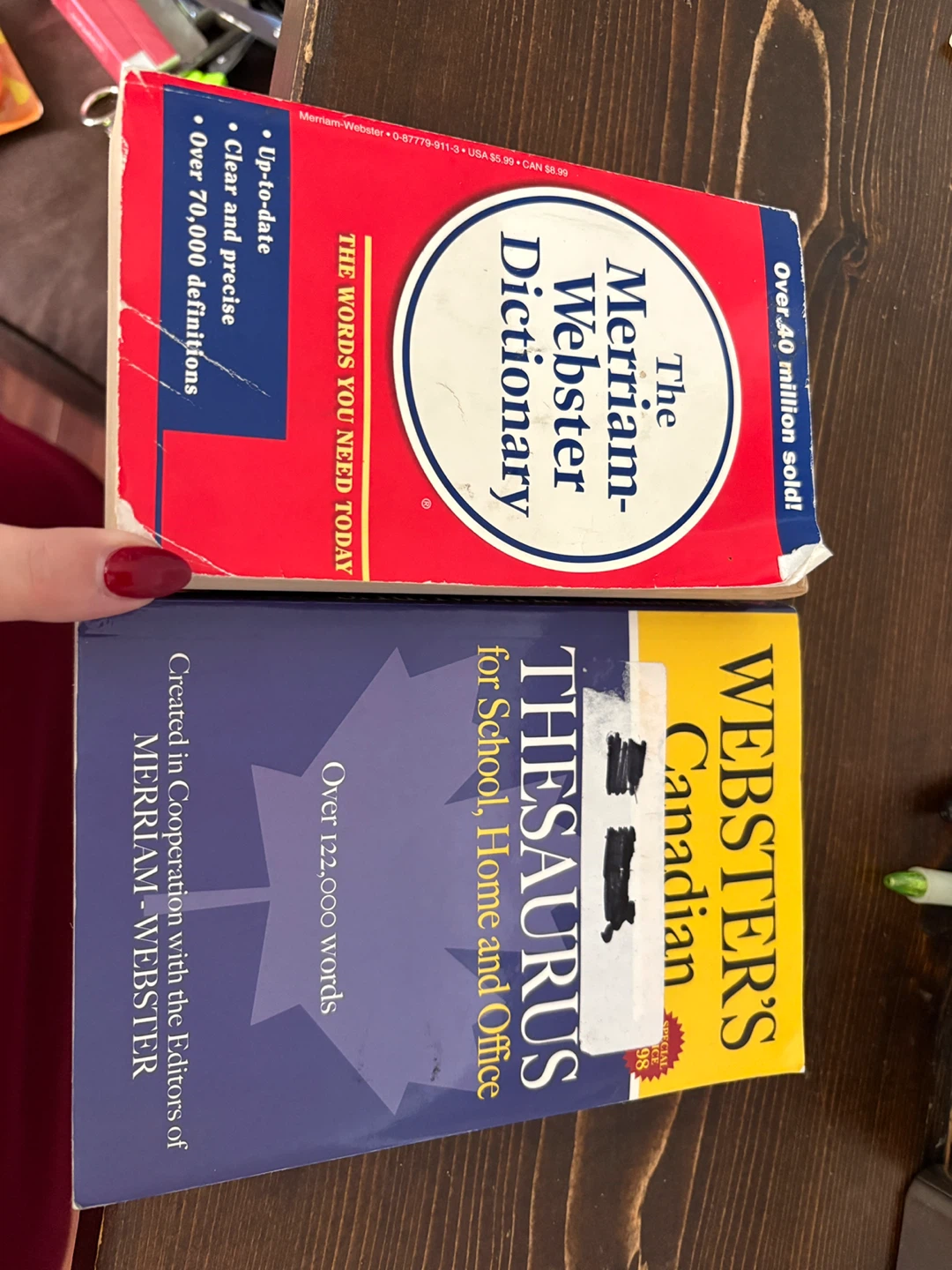 Merriam-Webster Dictionary and Canadian Thesaurus Set