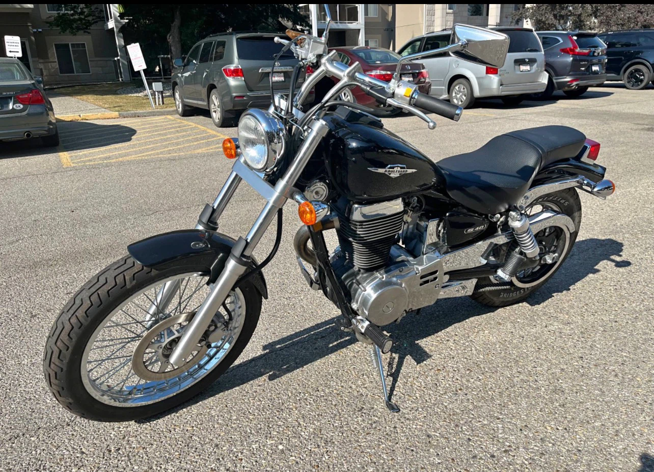 2010 Suzuki Boulevard S40 - photo 4