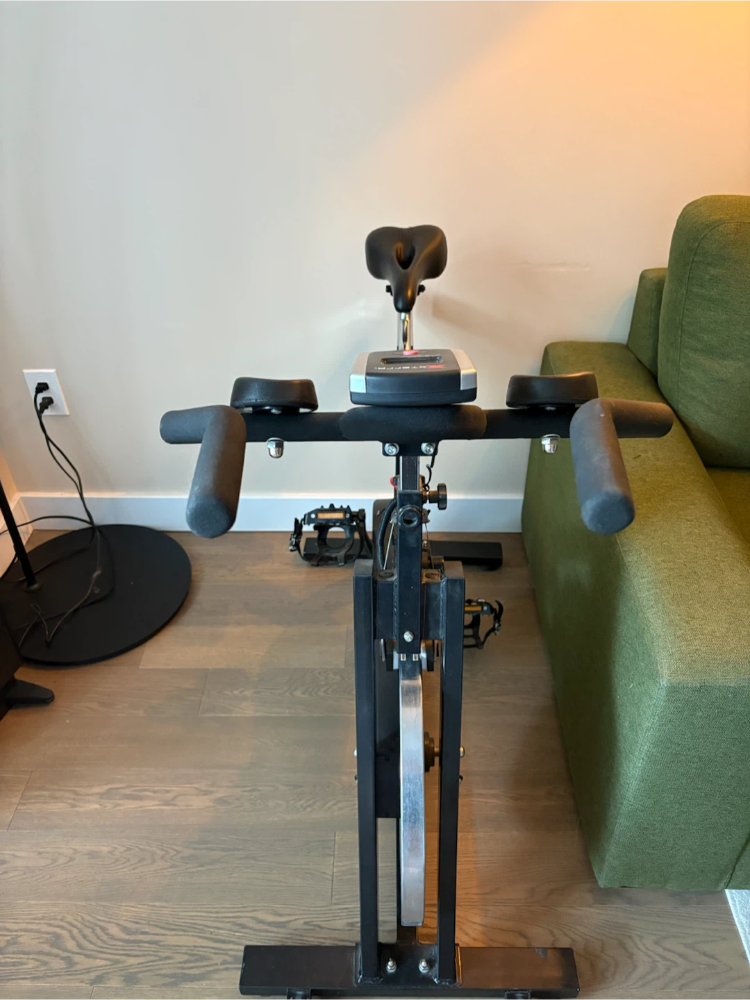 Stationery bike - photo 2