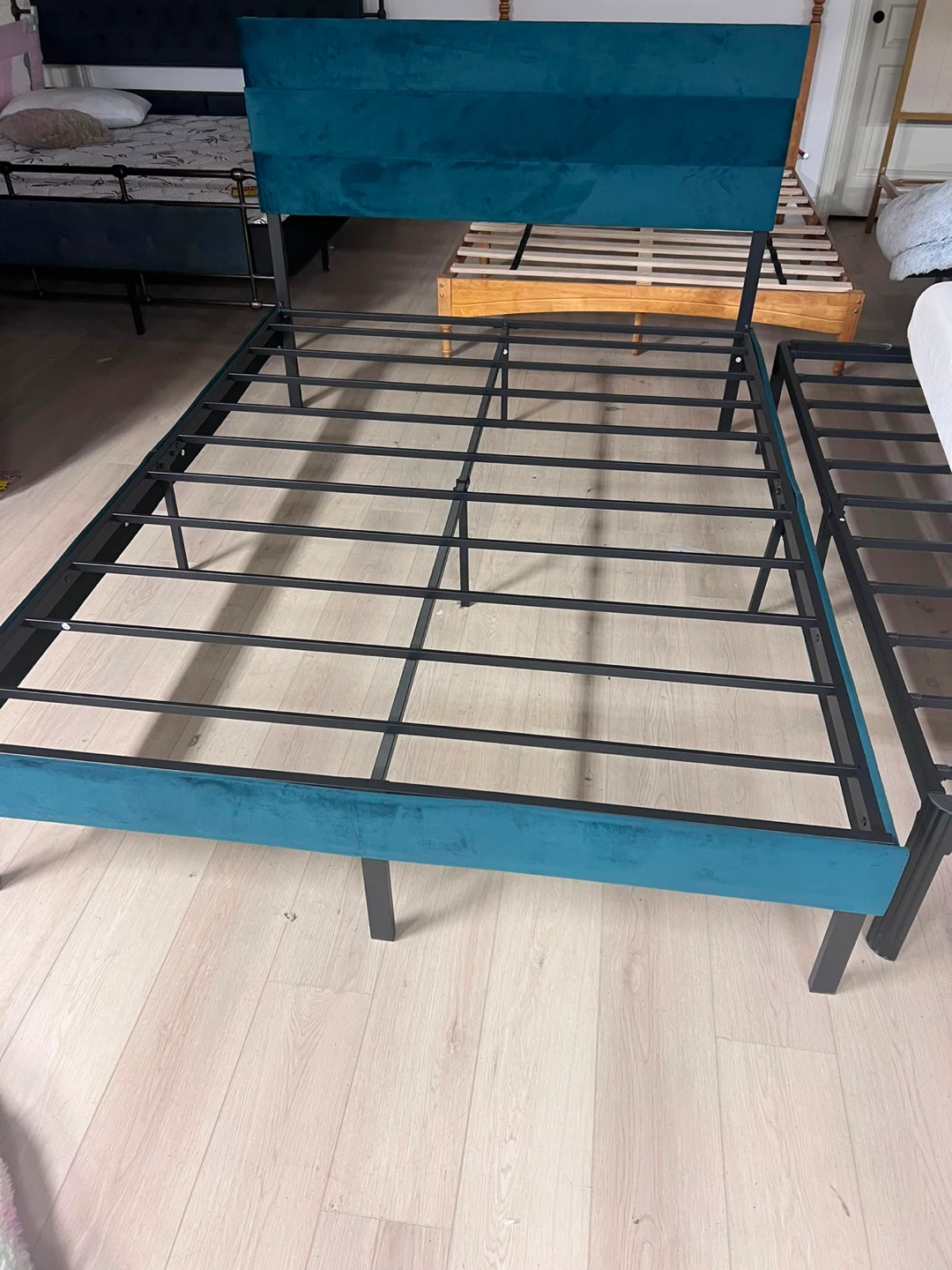 Teal Velvet Upholstered Bed Frame with Headboard - photo 2