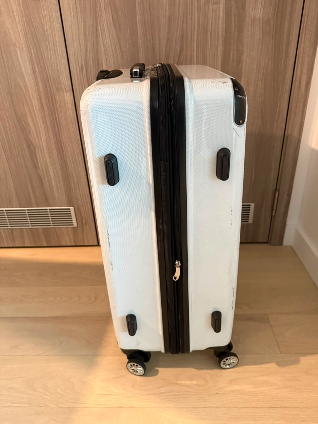 Lightweight Hardshell Spinner Suitcase, Large, White - photo 3