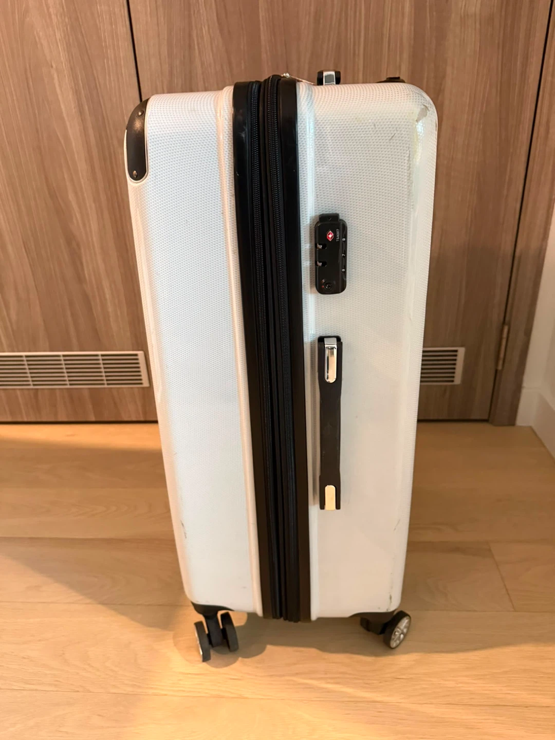 Lightweight Hardshell Spinner Suitcase, Large, White - photo 4