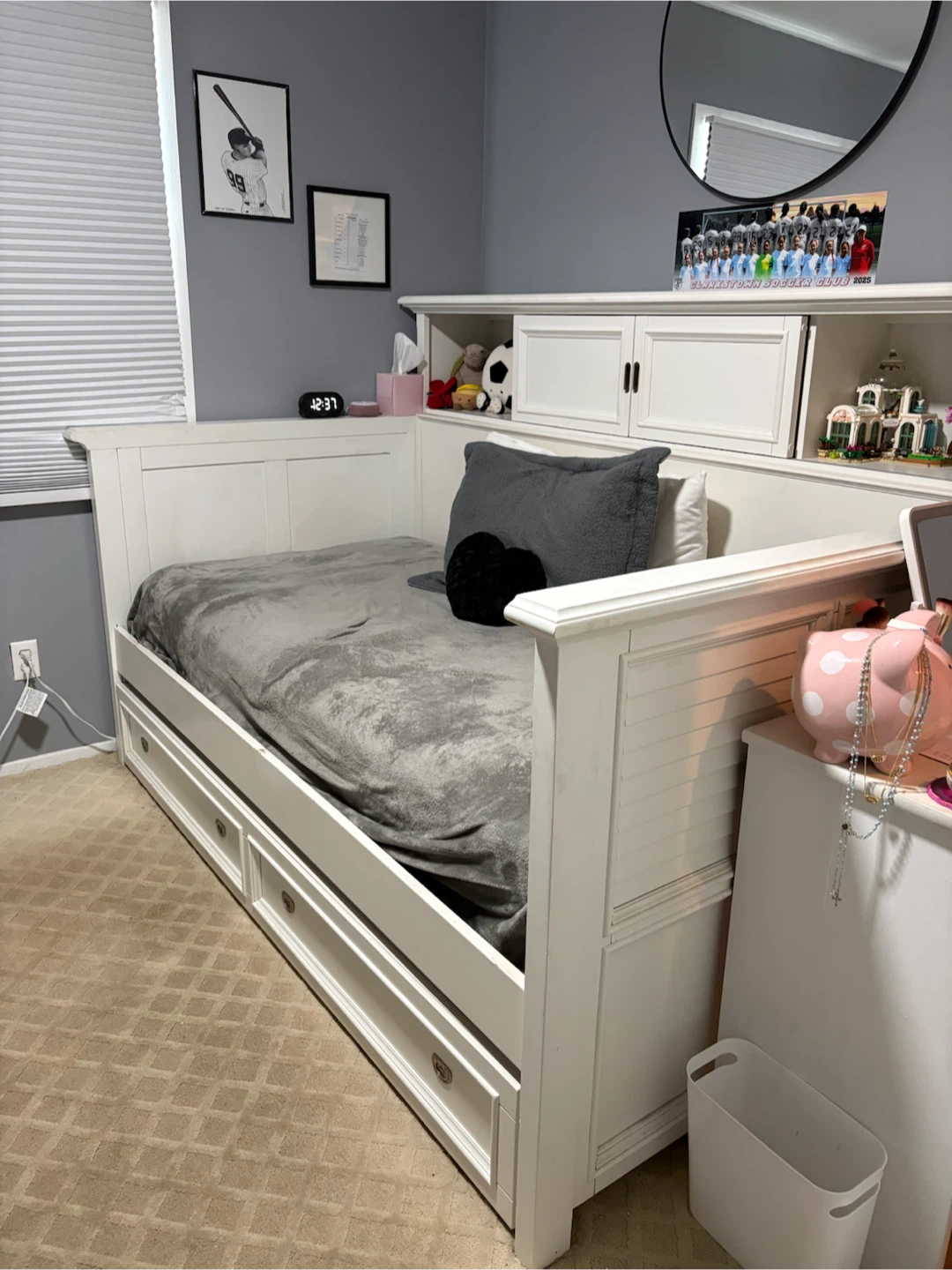 Raymour & Flanigan Varsity Twin Bookcase Trundle Daybed - photo 5