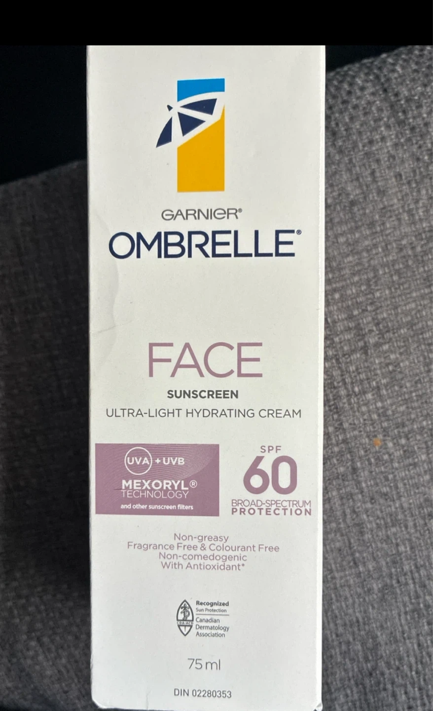 Garnier Ombrelle Face Sunscreen SPF 60