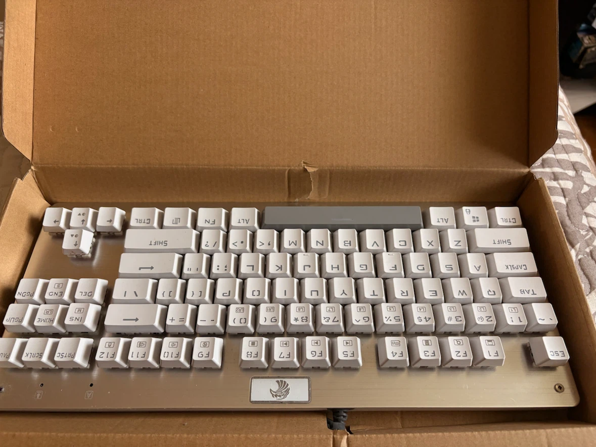 E YOOSO WAR FALCON Z77 Gaming Mechanical Keyboard - photo 3