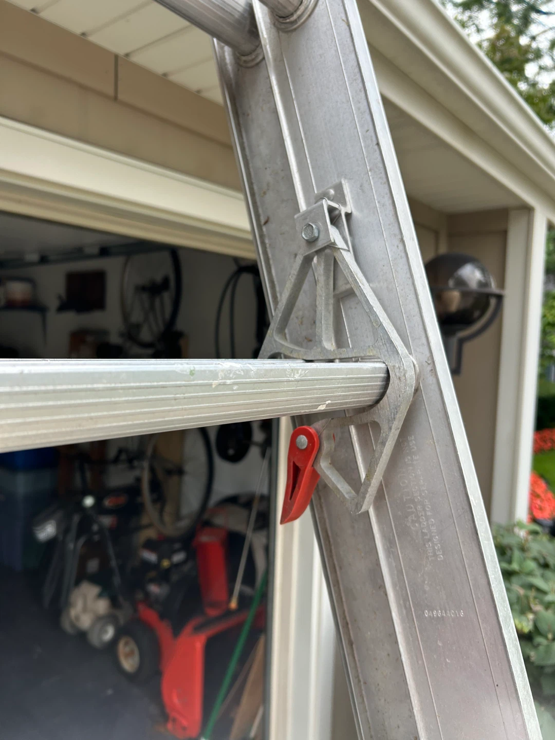 Werner SAF-T-MASTER D1124-2 Ladder - photo 4