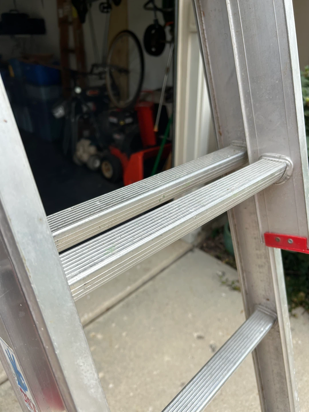 Werner SAF-T-MASTER D1124-2 Ladder - photo 5