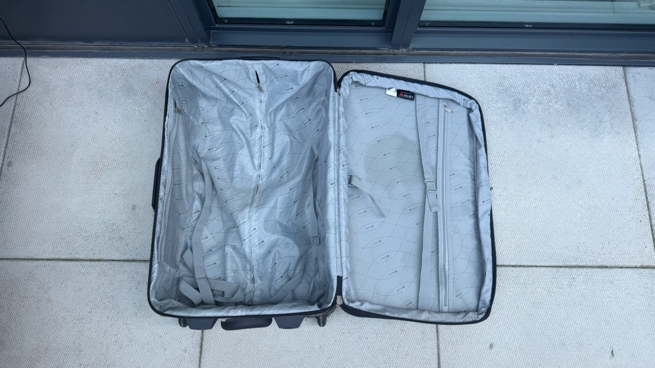 Medium Softside Expandable 2-Wheel Luggage - photo 4