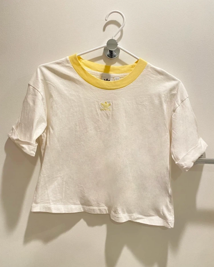 Adidas White Tshirt Kids Medium (UK14)