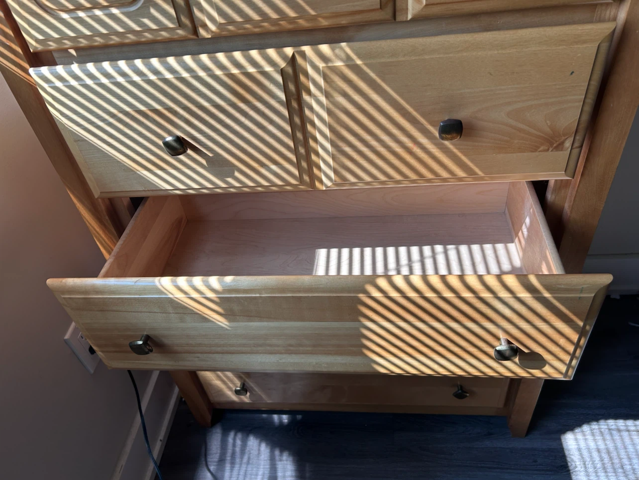 Light Wood Dresser with 5 Drawers - photo 2