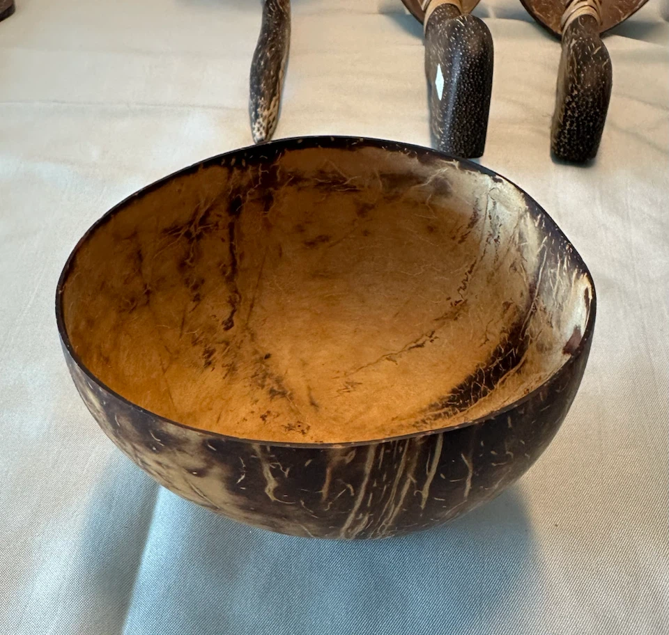 Hand carved wood bowls & utensils from Bali - photo 2
