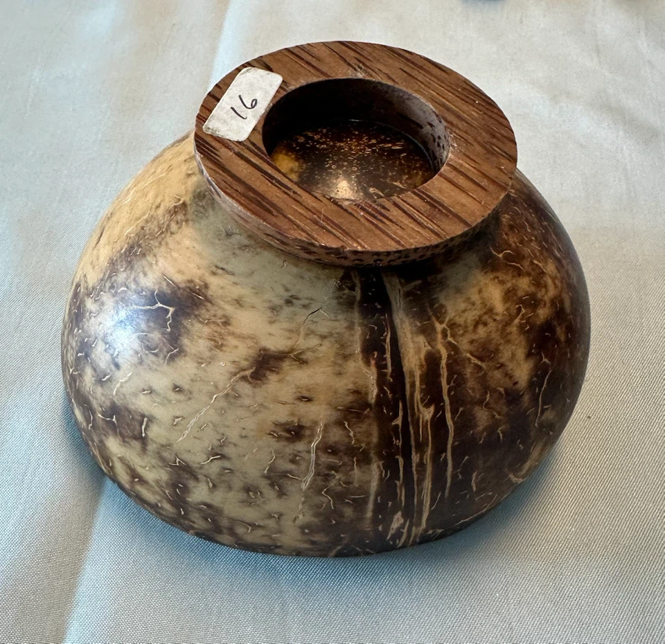 Hand carved wood bowls & utensils from Bali - photo 3