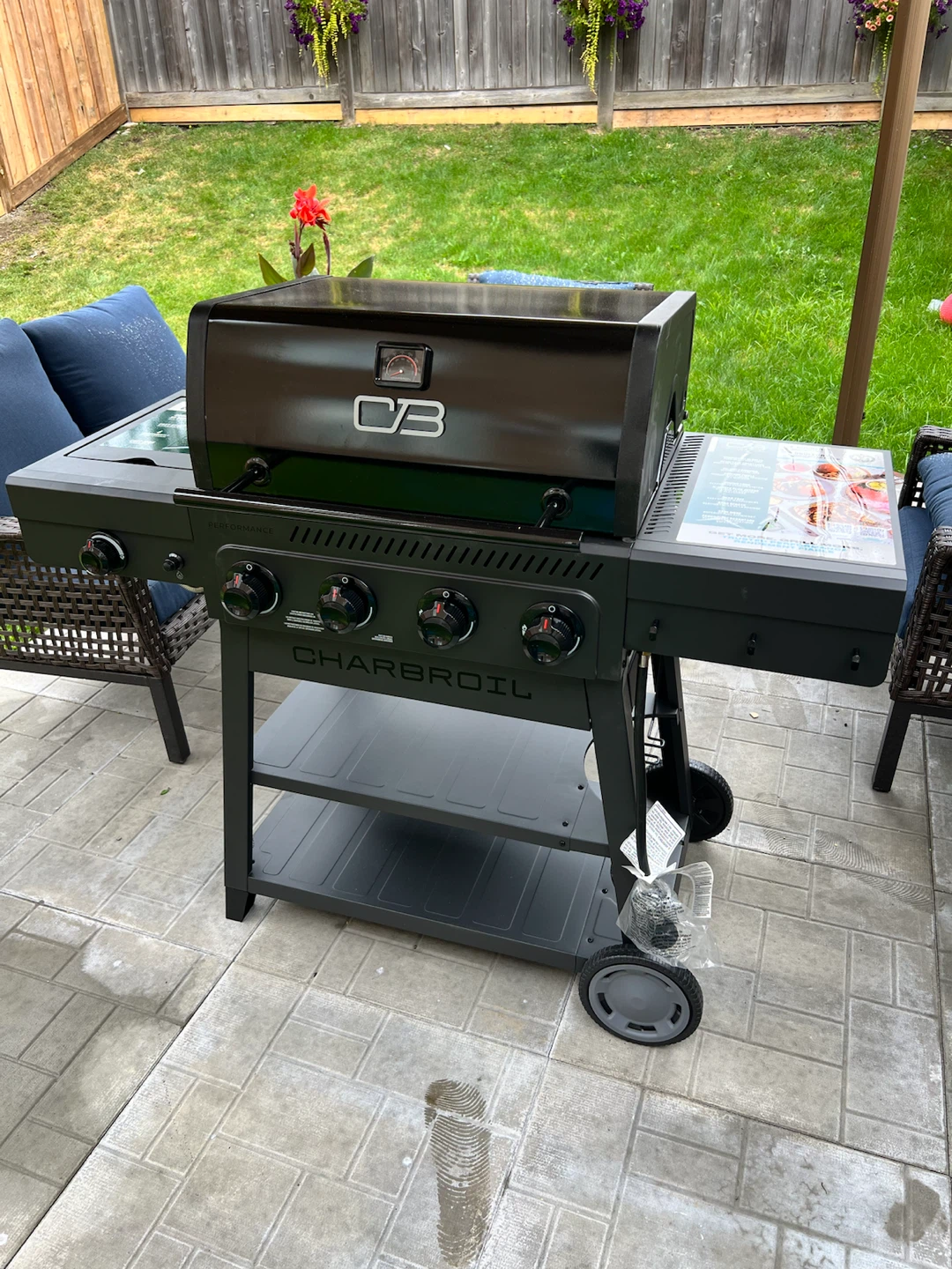 Char-Broil 4-Burner Performance Gas Grill - NEW - photo 3