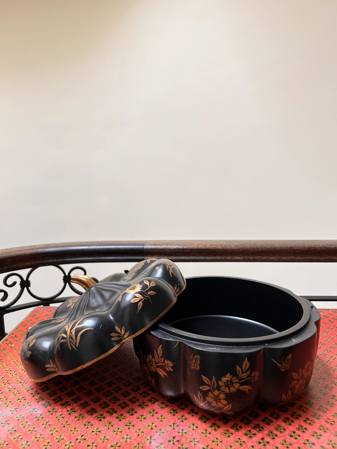 Decorative Black and Gold Floral Footed Trinket Box - photo 3