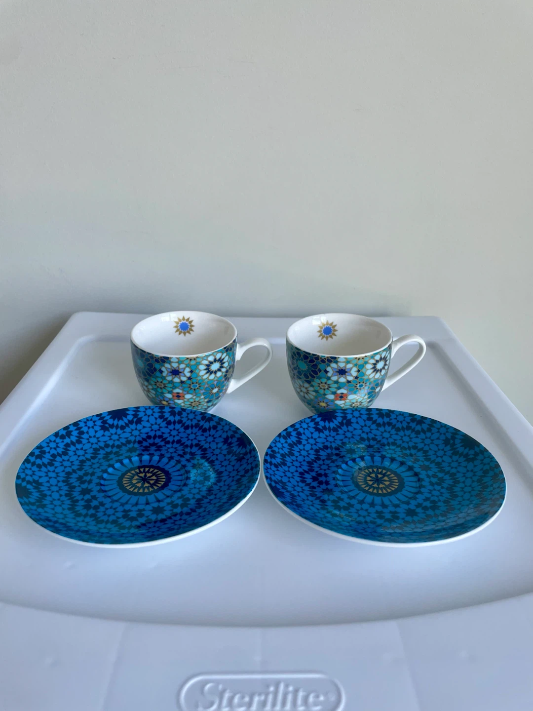 Set of 2 Decorative Tea Cups with Saucers - photo 5