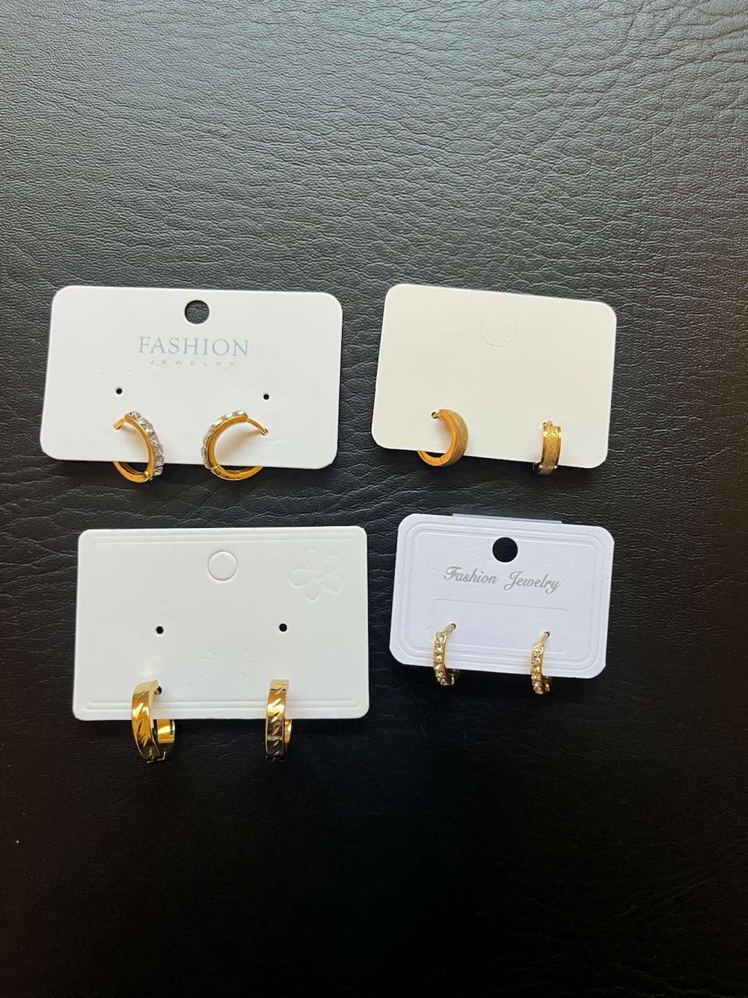 Four earrings ($1 for all) - photo 5