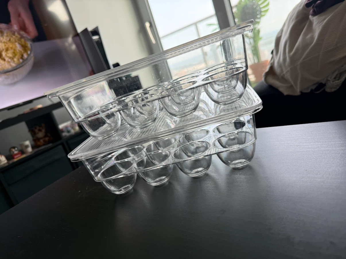 2 Pack Clear Plastic Egg Holders - photo 2