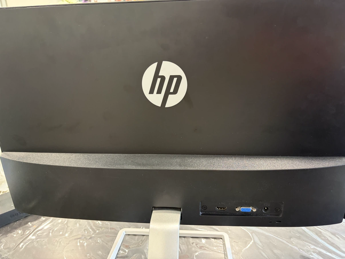 HP 24f Monitors (Both) - photo 5