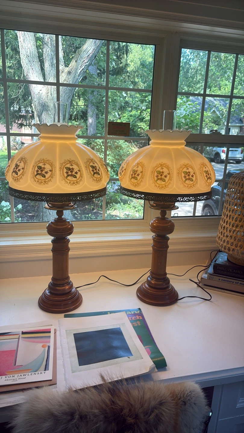 Vintage hurricane Floral Table Lamps - Set of 2 - photo 2