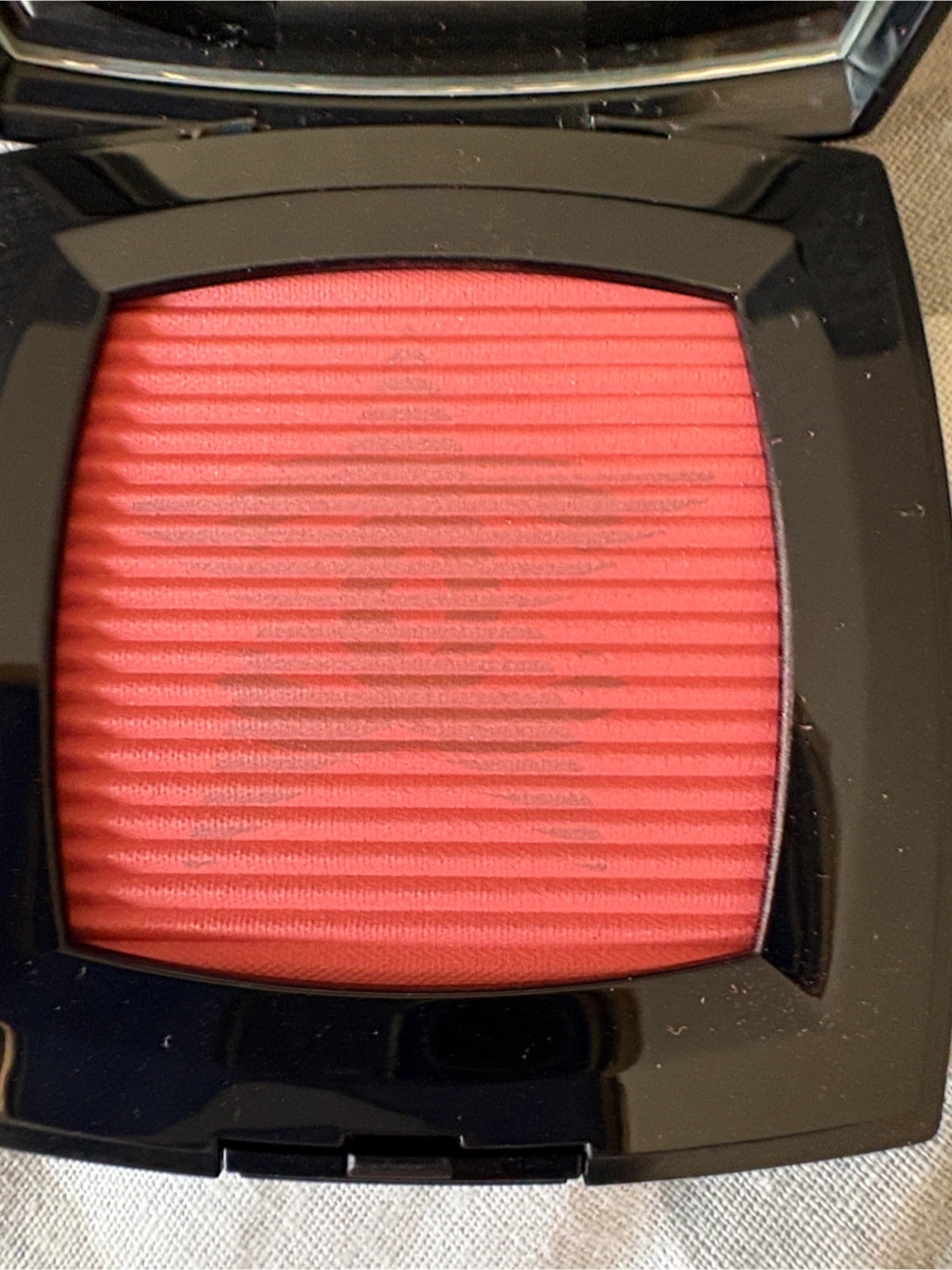 Chanel Soft Glow Blush - Corail Étoilé