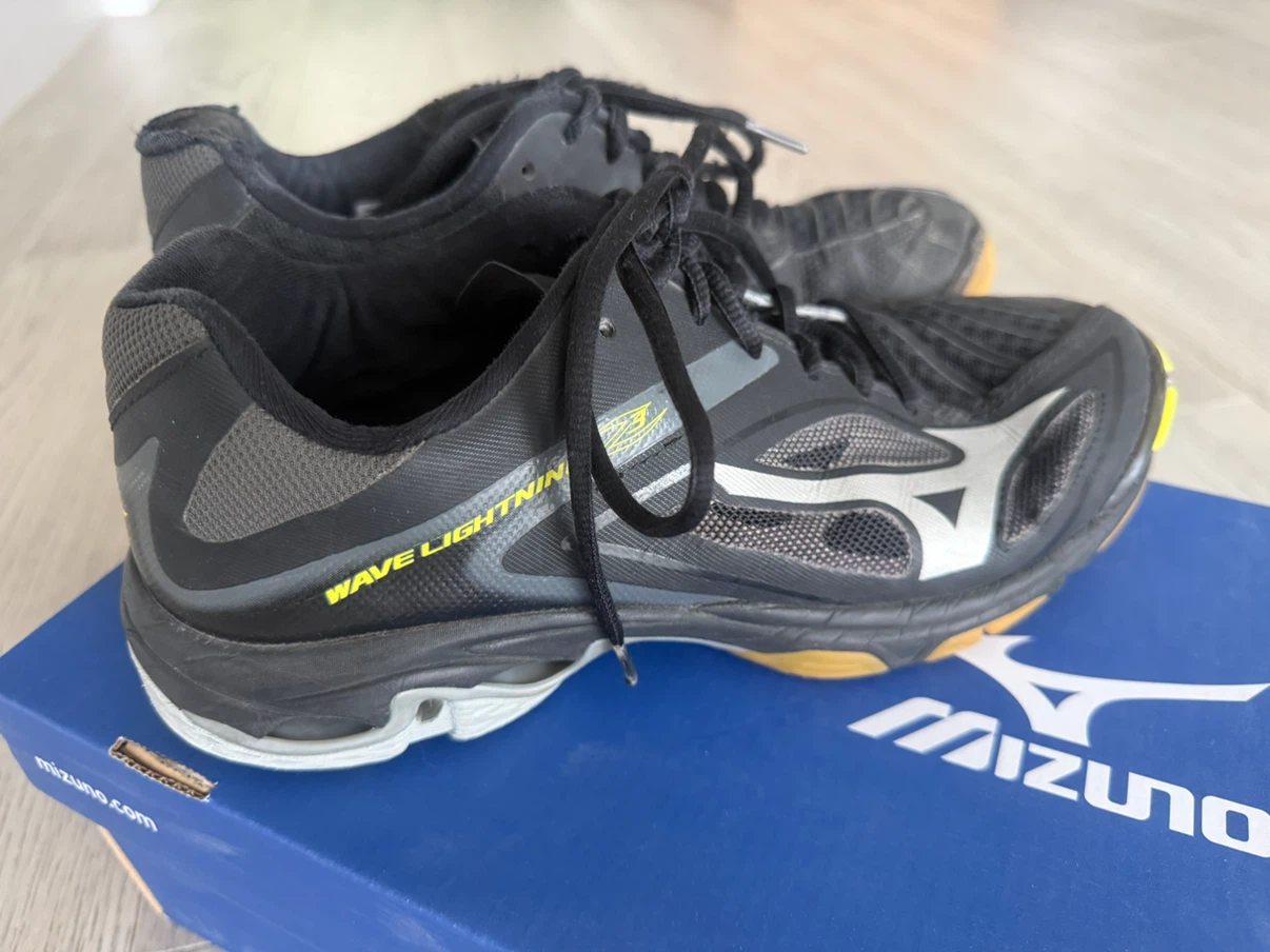 Mizuno Wave Lightning Z3 Volleyball Shoes - photo 2