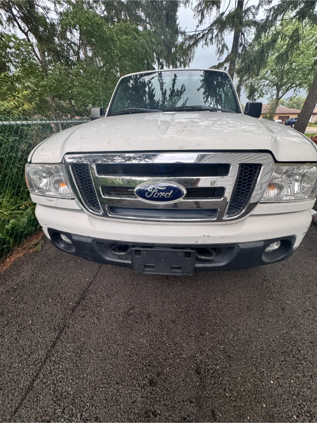 White Ford Ranger Pickup Truck - photo 2
