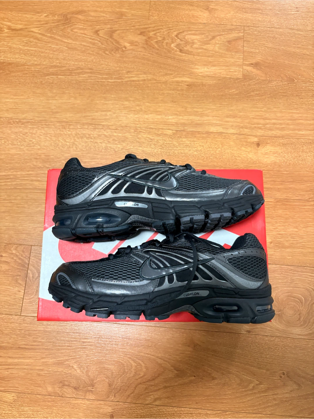 Nike Air Max Moto 2K Men's Running Shoes - Size 10