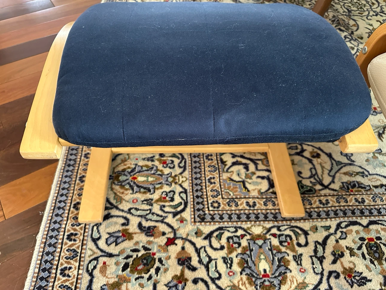 Ergonomic Kneeling Chair Stool - photo 2