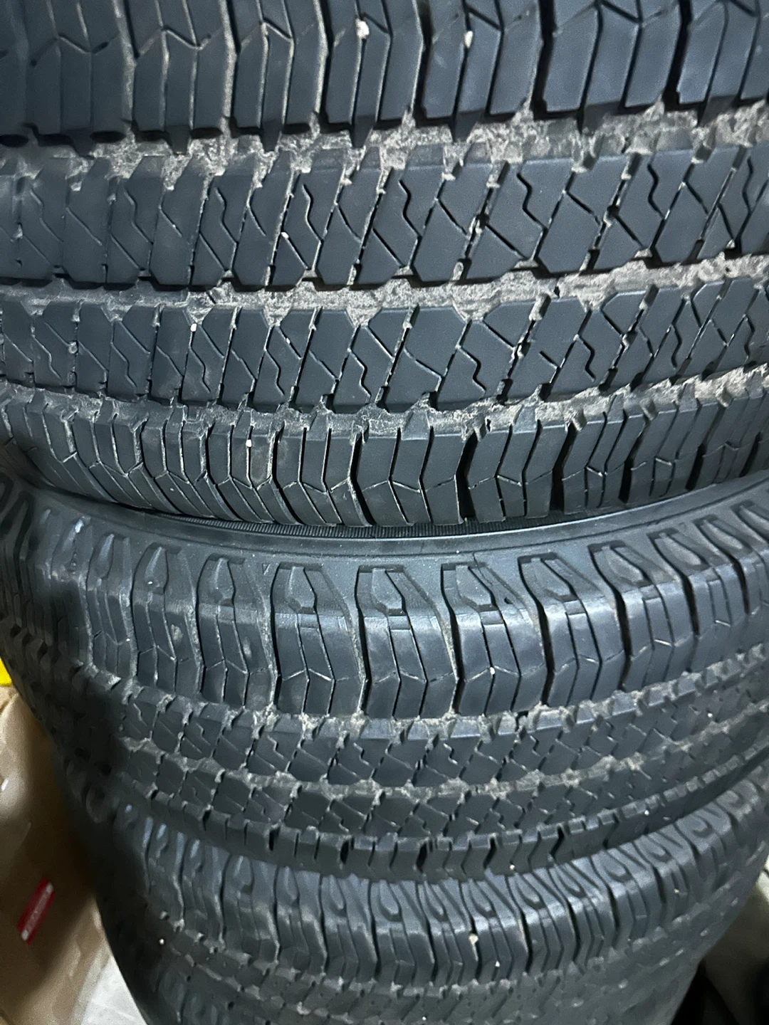 Goodyear Wrangler All-Season Tires P255/75R17 - photo 2