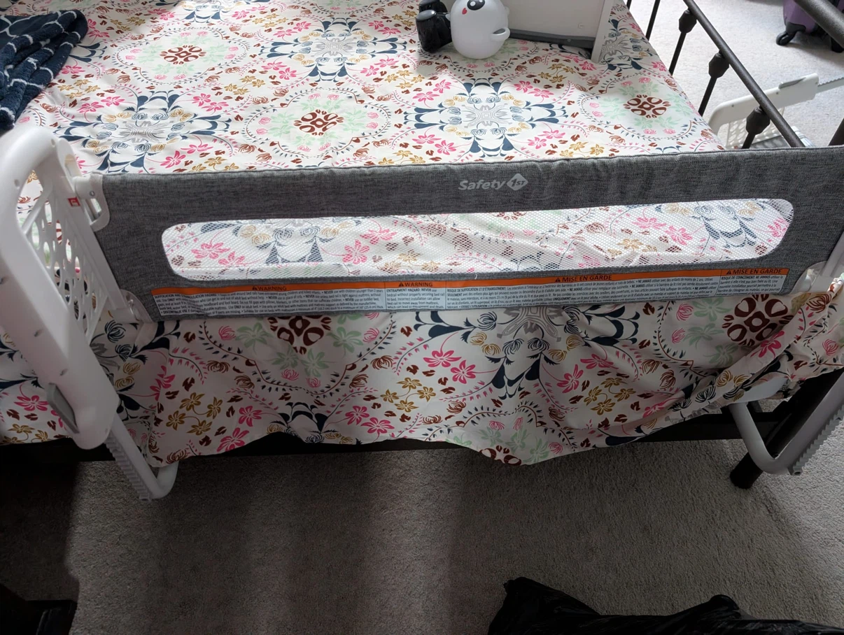Safety 1st Bed Rail  - 2 sets - photo 2