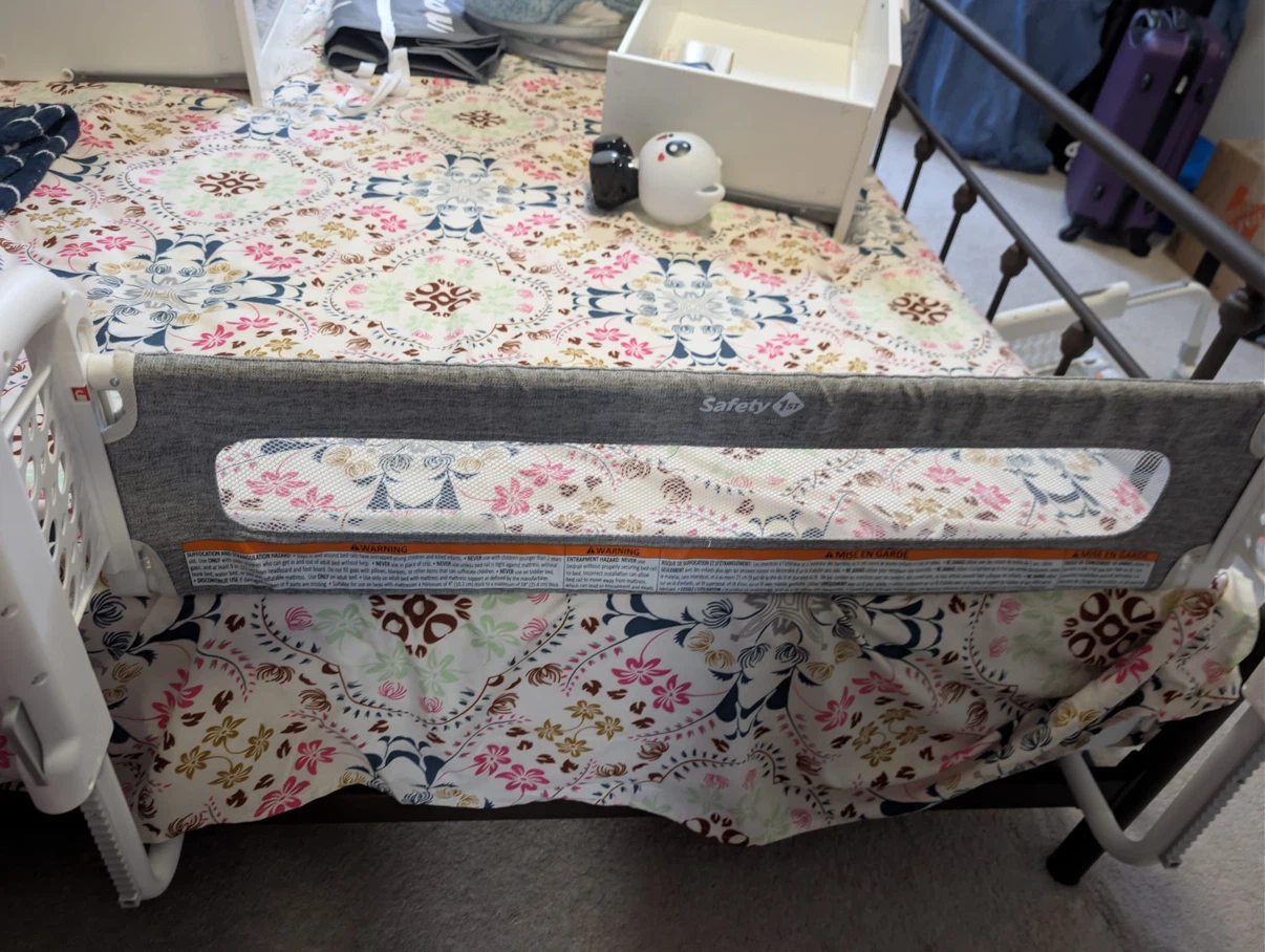 Safety 1st Bed Rail  - 2 sets - photo 3