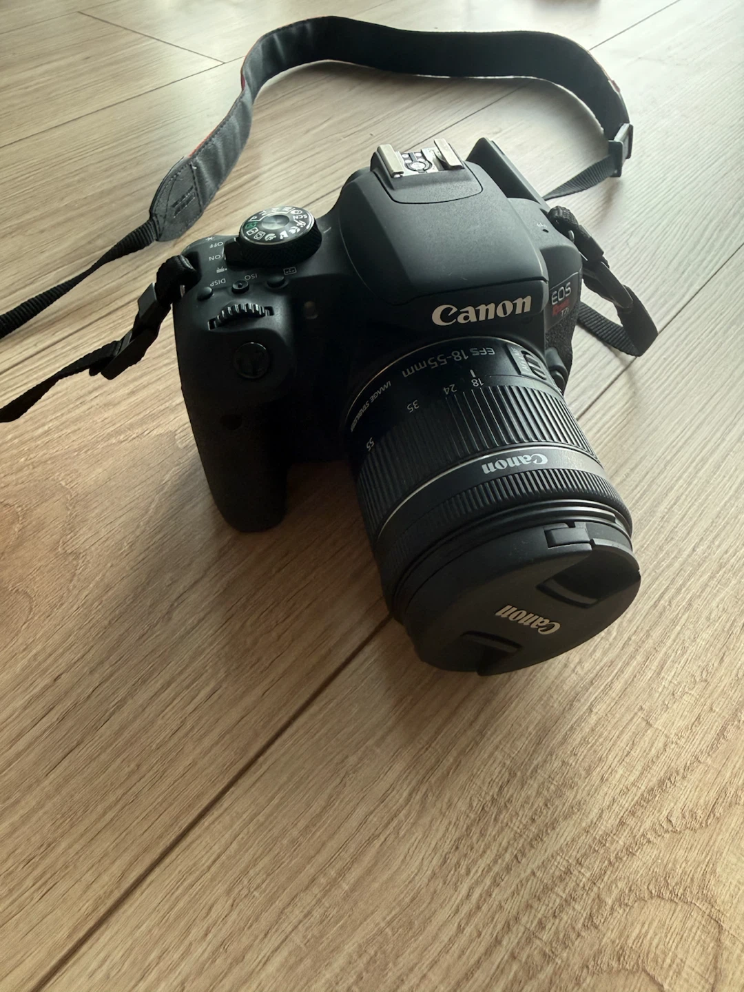 Canon EOS REBEL T7i - photo 2