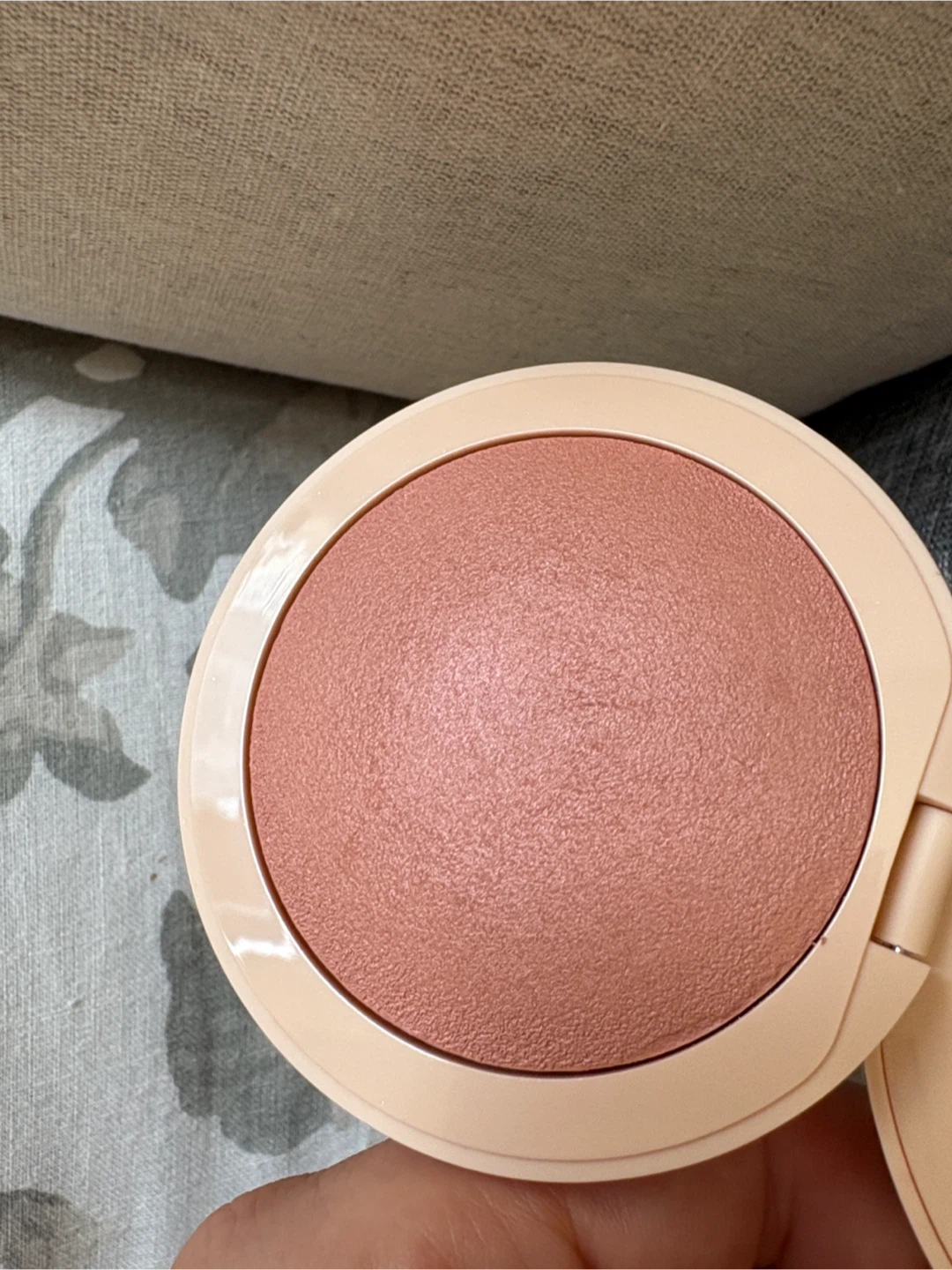 EM Cosmetics Heaven's Glow Magic Hour Blush