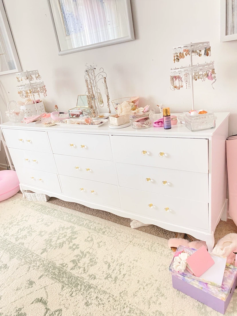 White antique Dresser with 9 Drawers - photo 2