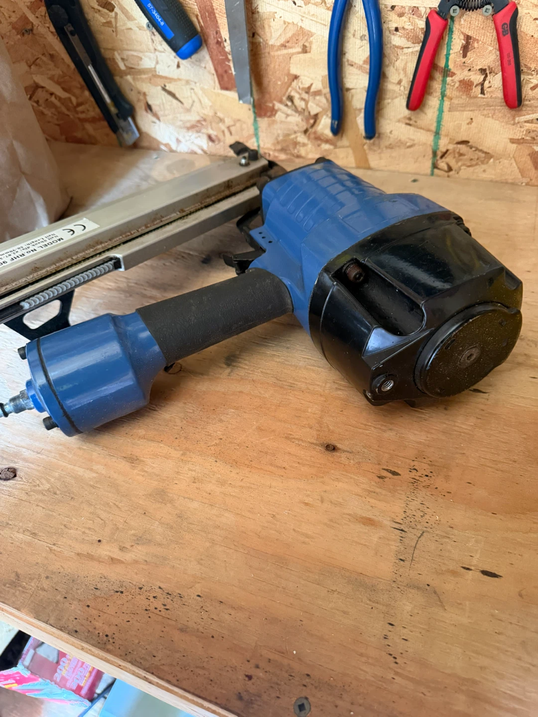 Model WHF9028-26 Nail Gun