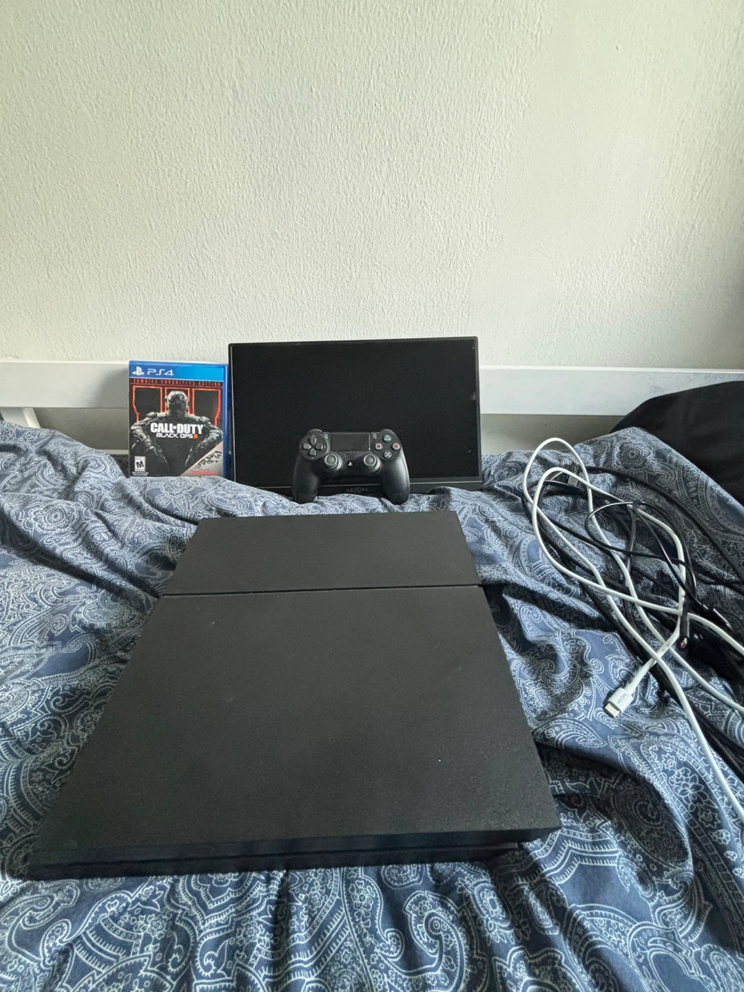 NEED GONE PlayStation 4 Console with portable monitor