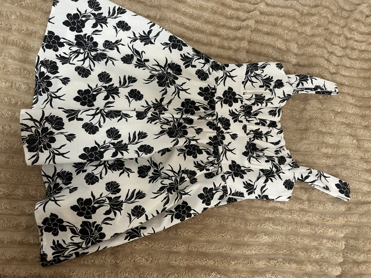 Forever 21 Floral Dress - Size M