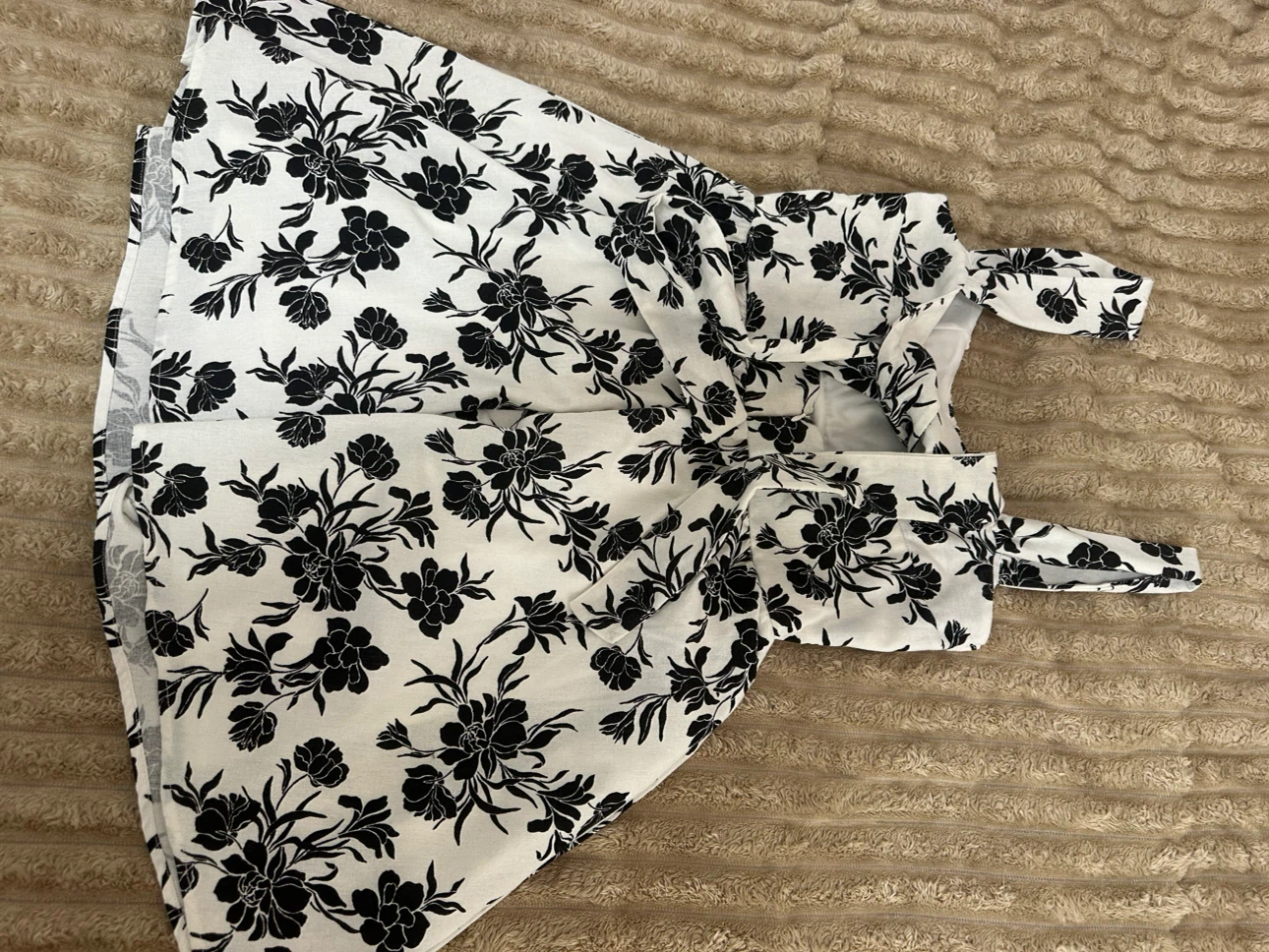 Forever 21 Floral Dress - Size M - photo 2