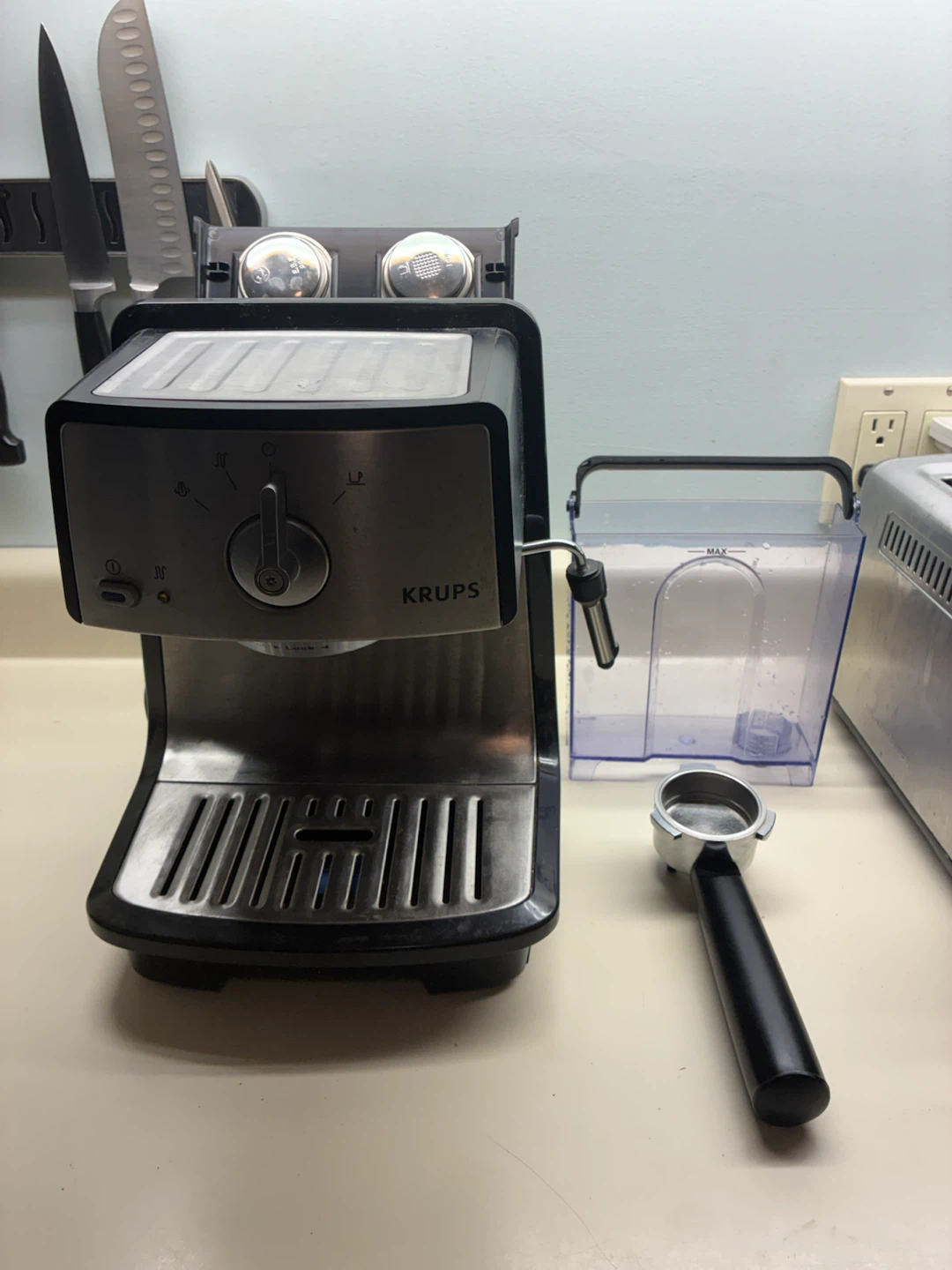 Krups XP4020 Espresso Machine – Parts or Repair / Quick Fix - photo 2