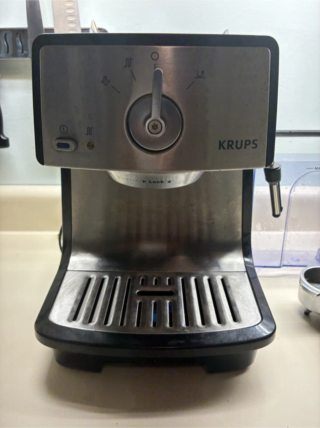 Krups XP4020 Espresso Machine – Parts or Repair / Quick Fix - photo 4